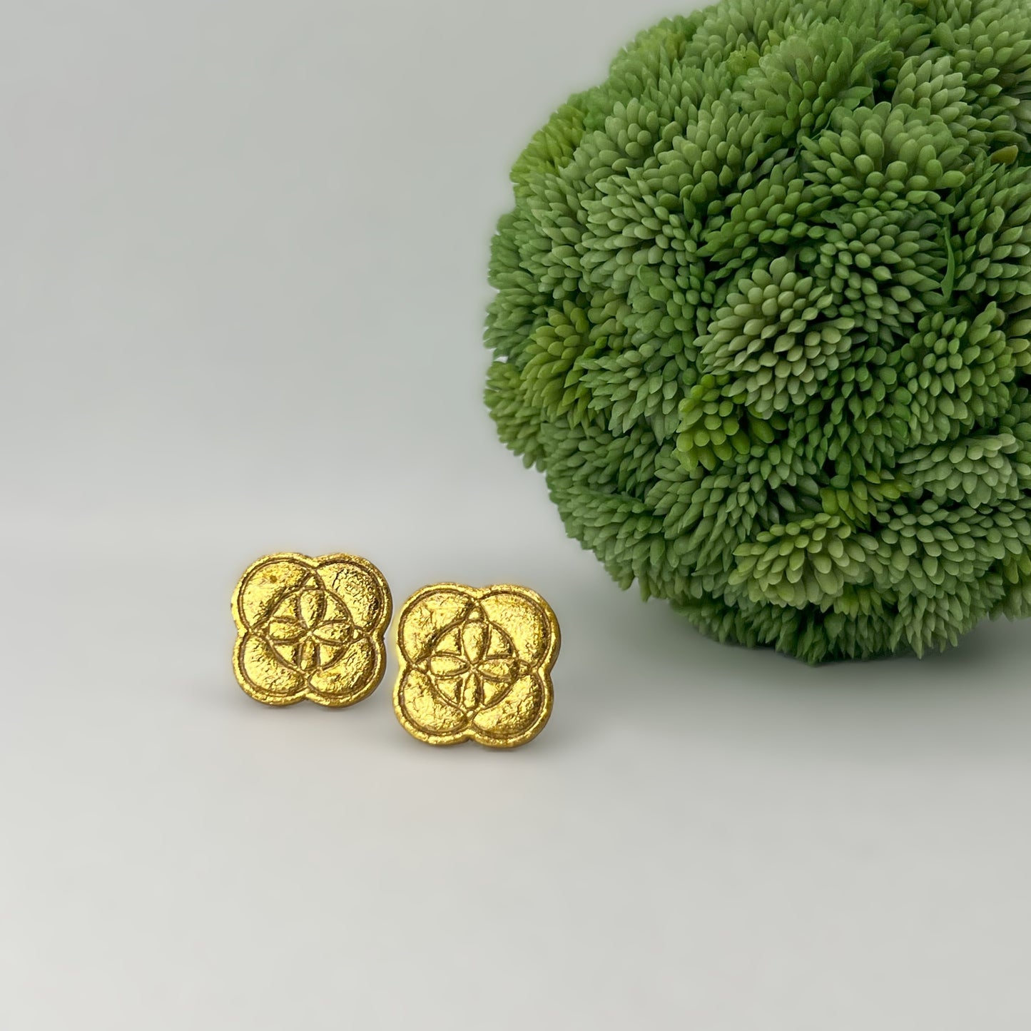 Nautical Stud