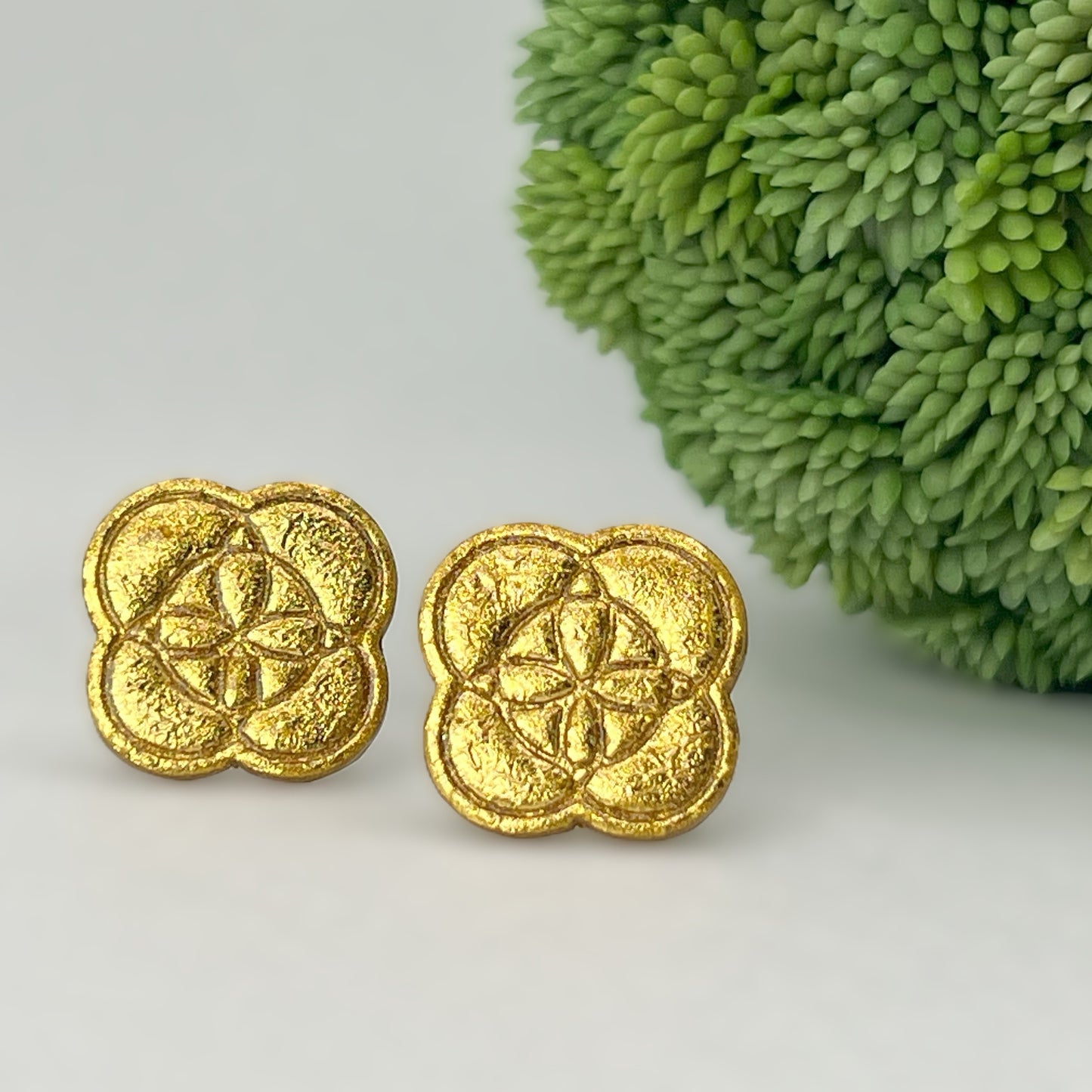 Nautical Stud