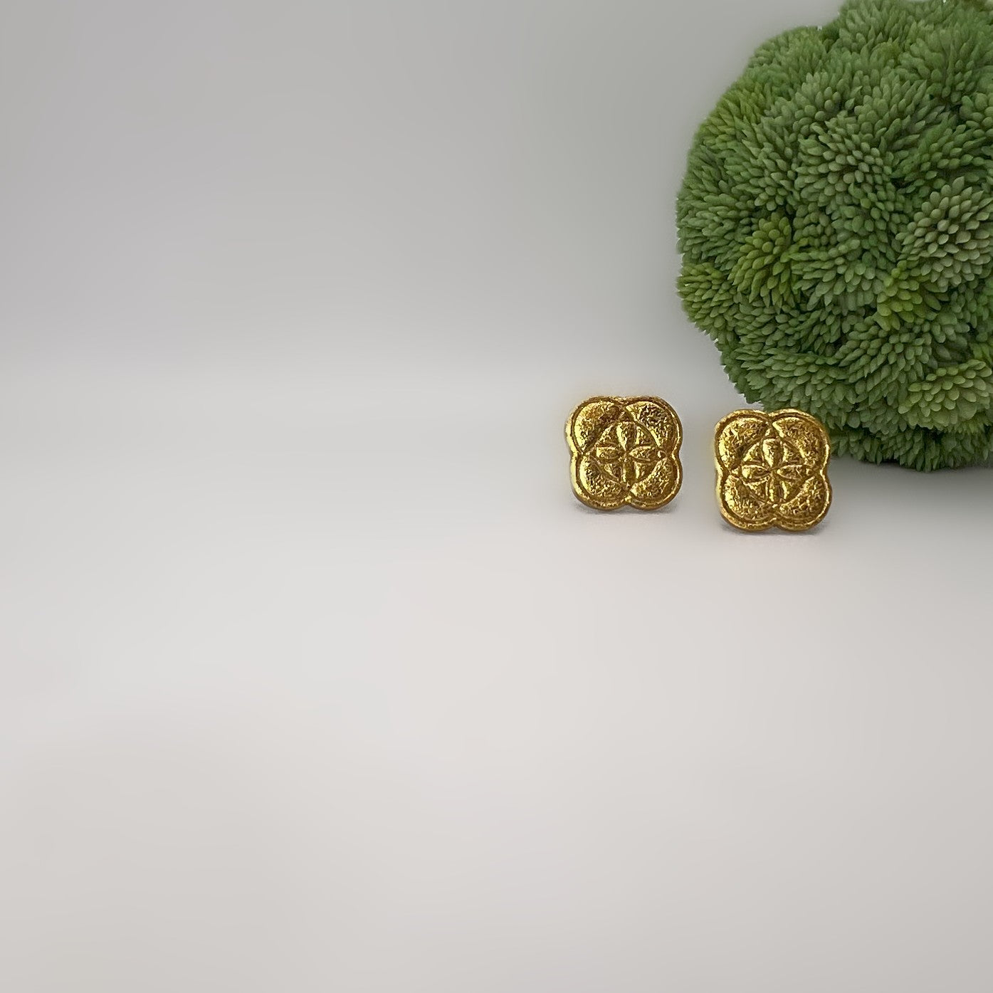Nautical Stud