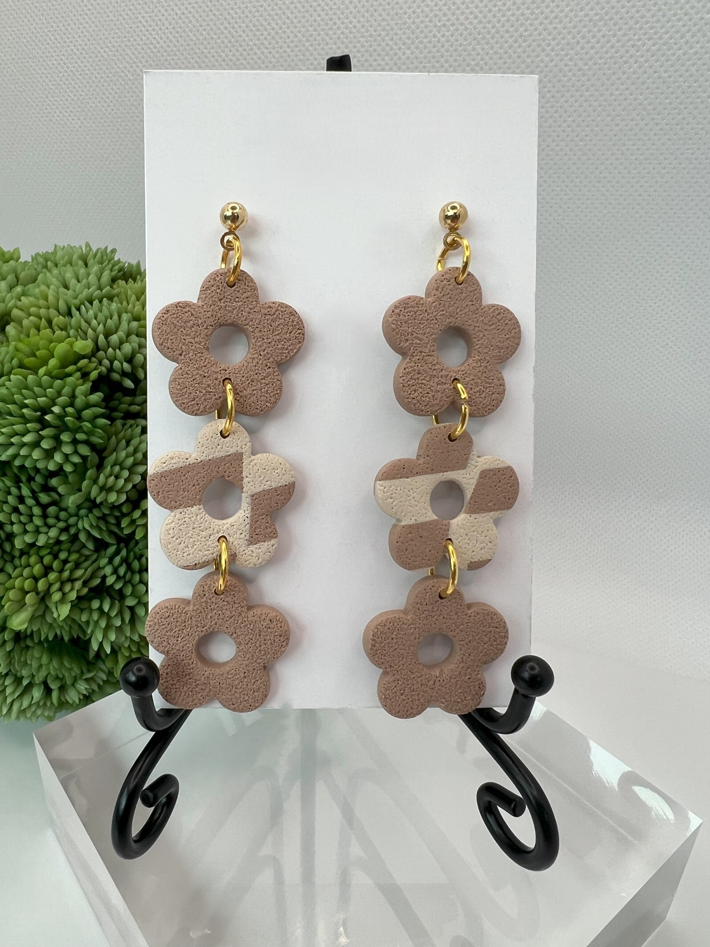 Flora Triple Chain