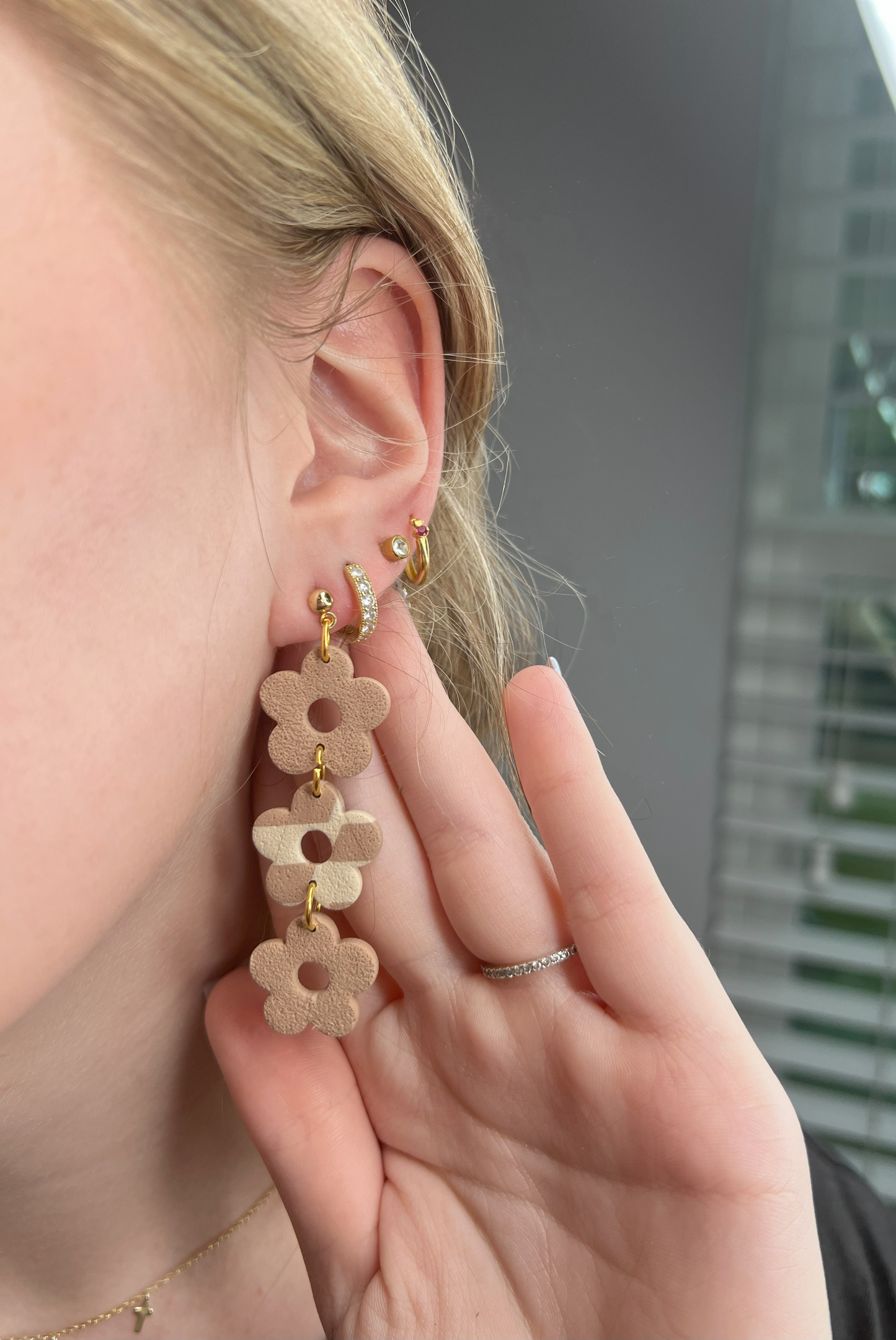 Flora Triple Chain