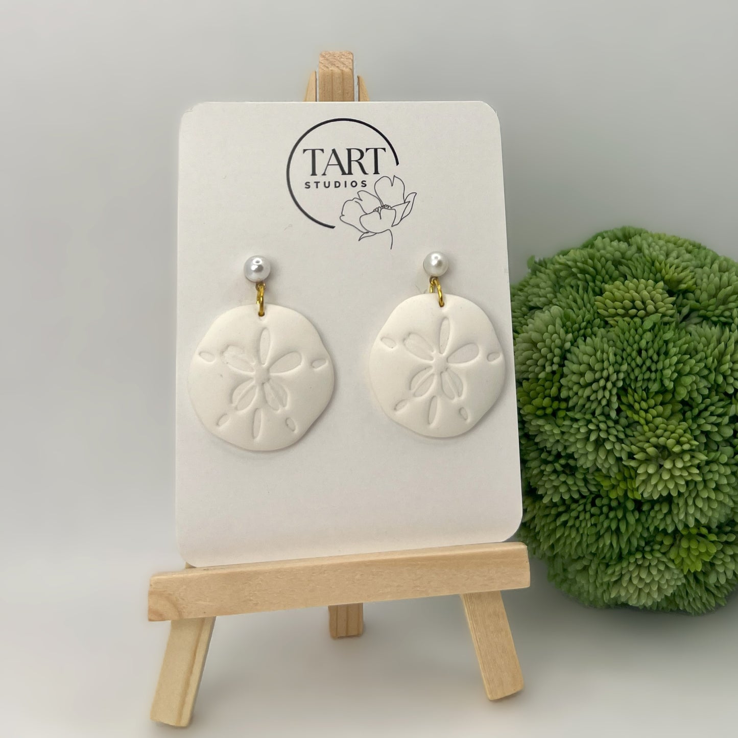 Pearl Sand Dollar Drop