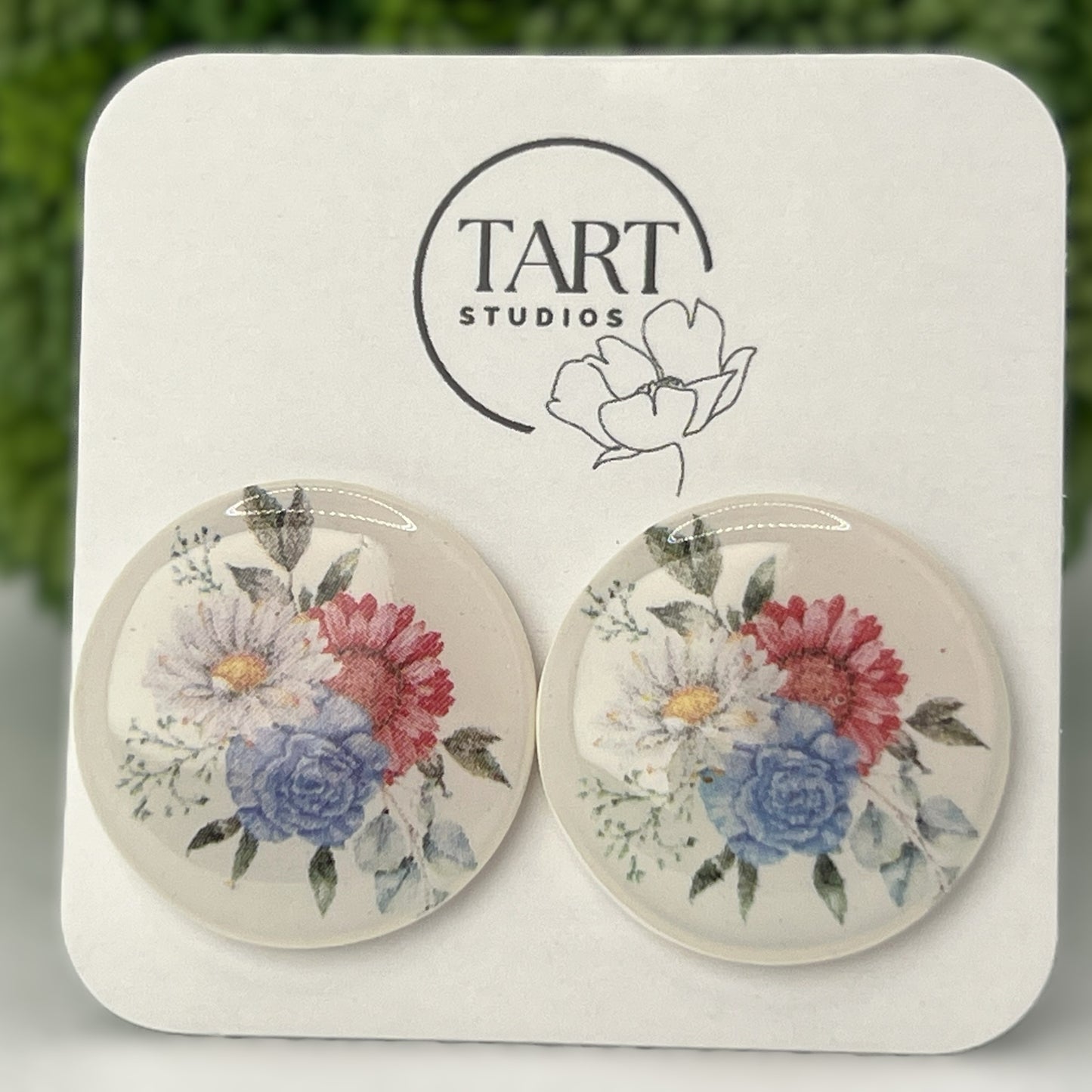 Vintage Floral Stud