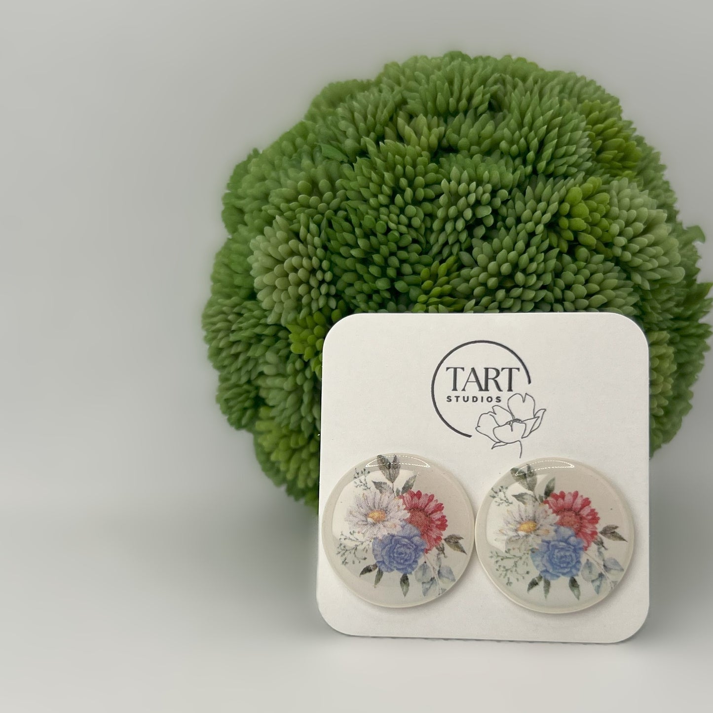 Vintage Floral Stud