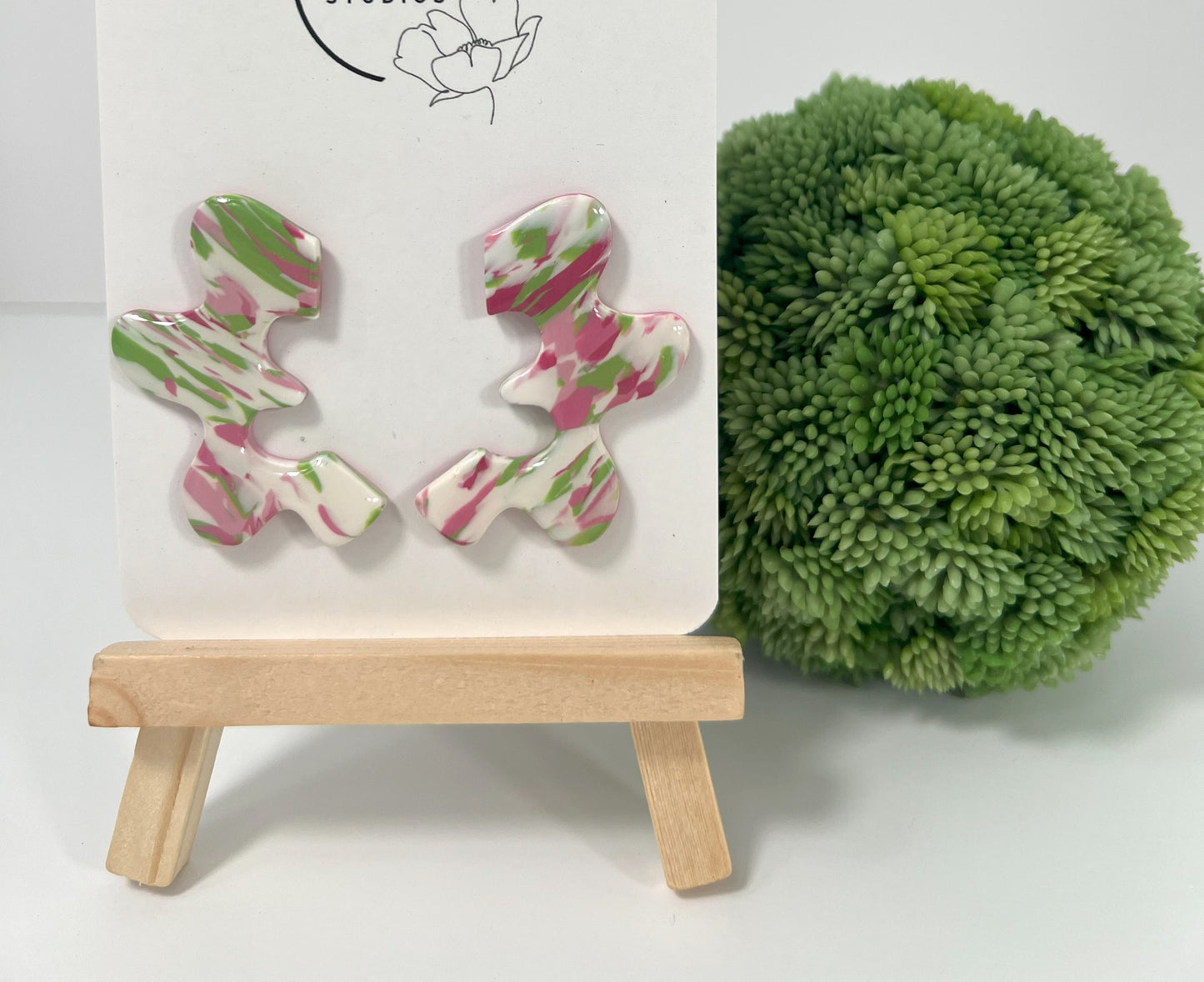Summer Punch Squiggle Stud
